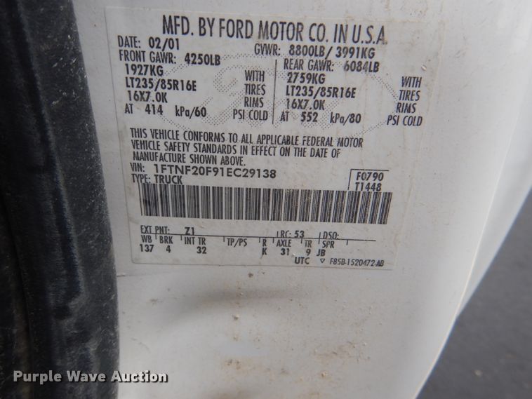 image for item DG4948 2001 Ford F250 Super Duty pickup truck