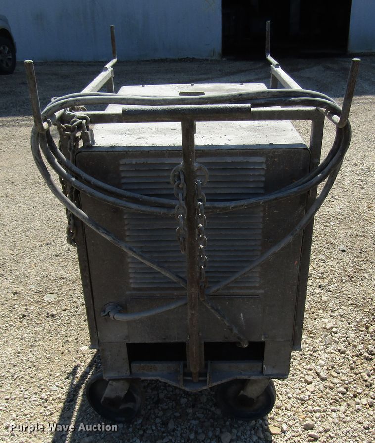 image for item DG8073 Airgo 3-DORS-24-C welder