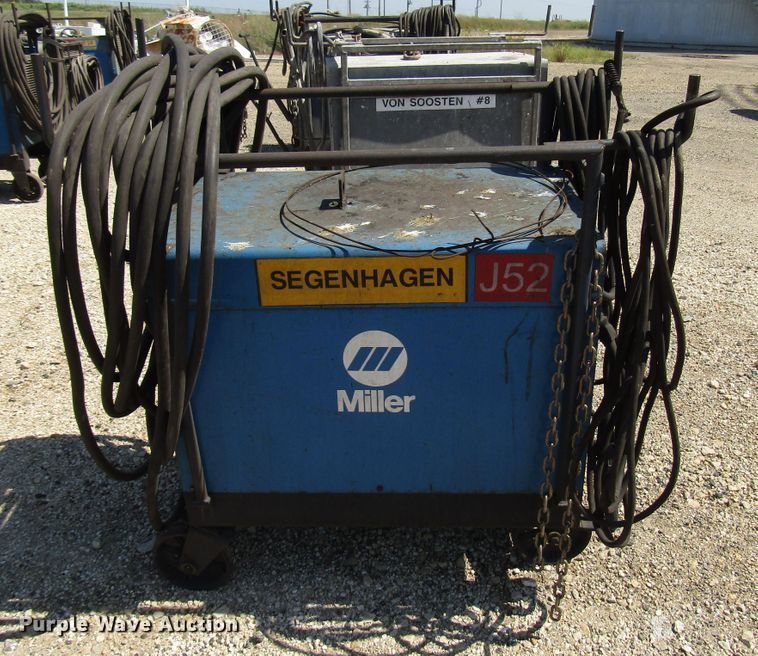 image for item DG8074 Miller SRH333 welder