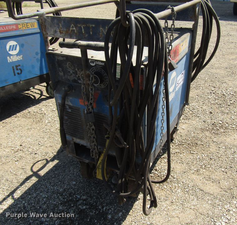 image for item DG8075 (2) Miller SRH333 welders