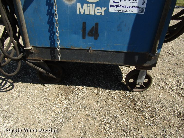 image for item DG8075 (2) Miller SRH333 welders