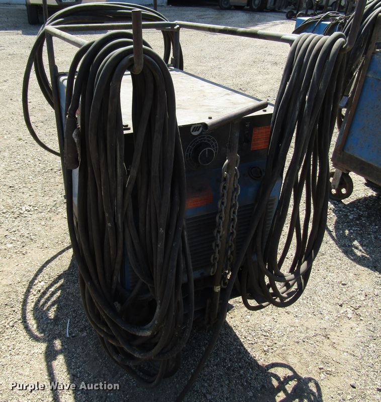 image for item DG8075 (2) Miller SRH333 welders