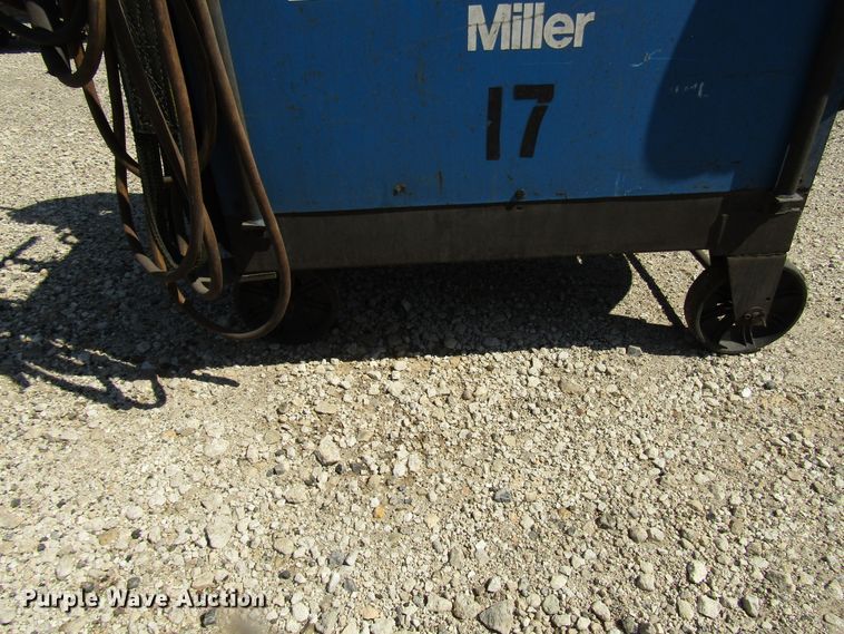 image for item DG8079 Miller SRH333 welder