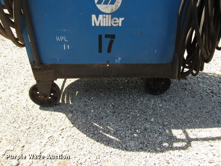 image for item DG8079 Miller SRH333 welder