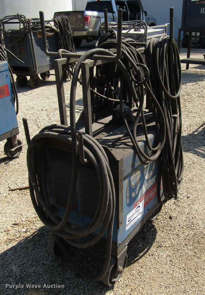 image for item DG8080 Miller Dialarc 250 AC/DC welder