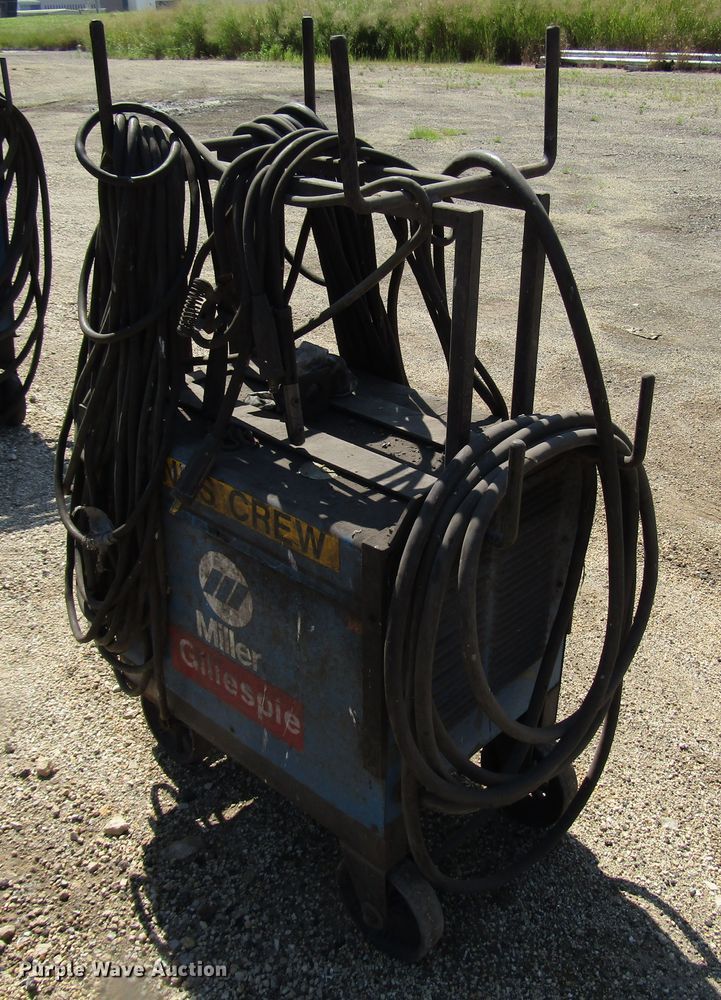 image for item DG8080 Miller Dialarc 250 AC/DC welder