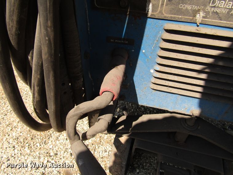 image for item DG8080 Miller Dialarc 250 AC/DC welder