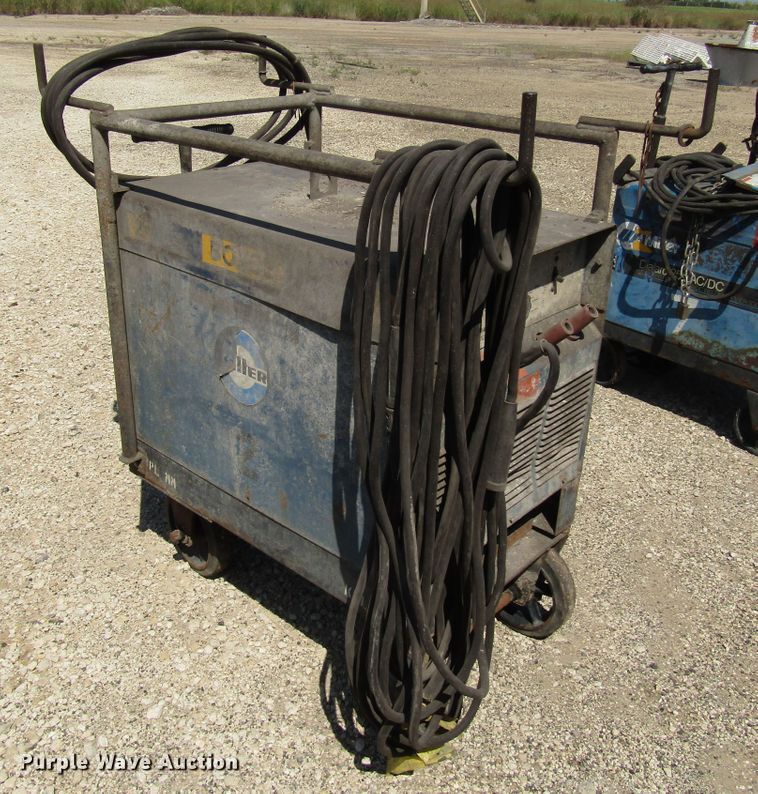 image for item DG8084 Miller SRH444 welder