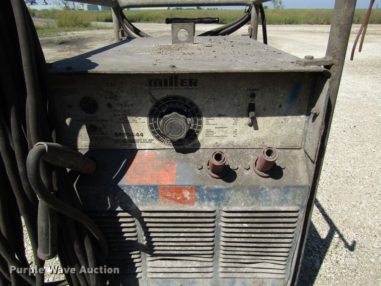 image for item DG8084 Miller SRH444 welder