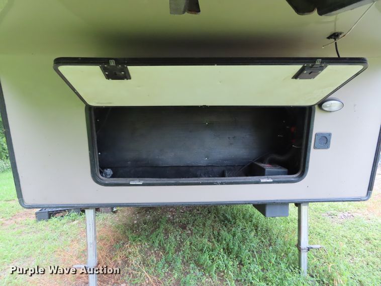 image for item DH0284 2014 Prime Time 295 camper