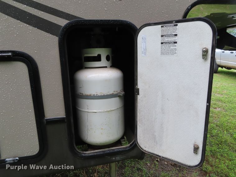 image for item DH0284 2014 Prime Time 295 camper