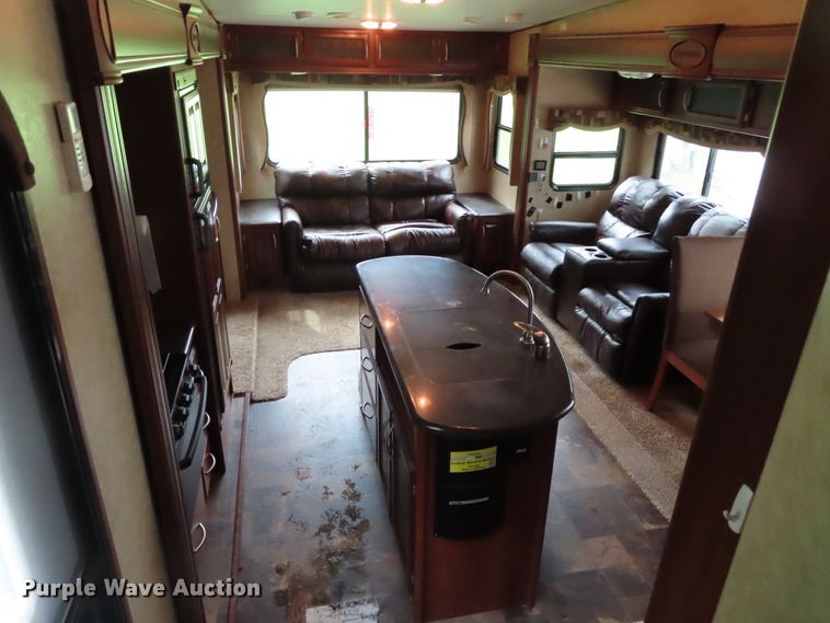 image for item DH0284 2014 Prime Time 295 camper