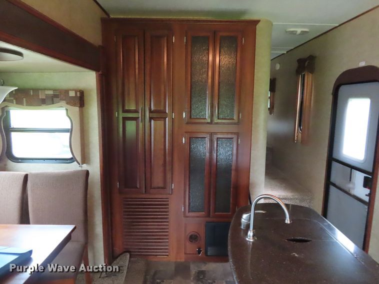 image for item DH0284 2014 Prime Time 295 camper