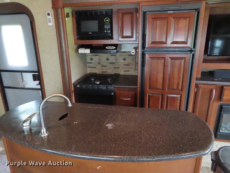 image for item DH0284 2014 Prime Time 295 camper