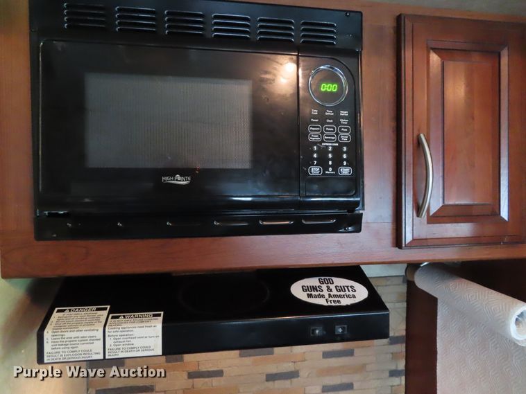 image for item DH0284 2014 Prime Time 295 camper