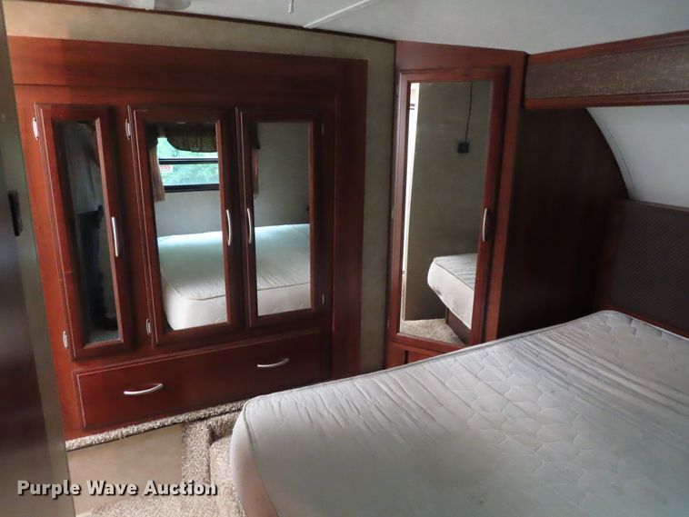 image for item DH0284 2014 Prime Time 295 camper