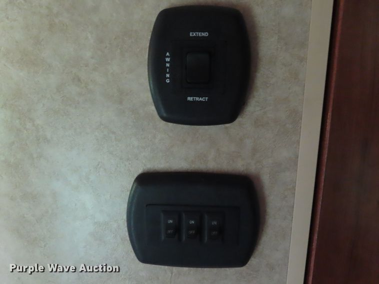 image for item DH0284 2014 Prime Time 295 camper