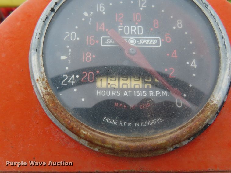 image for item DH0285 Ford 801 tractor