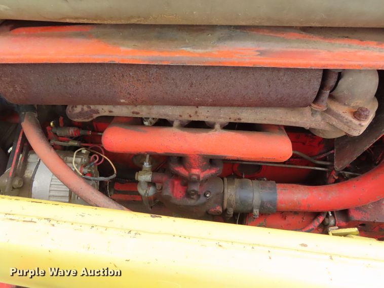 image for item DH0285 Ford 801 tractor