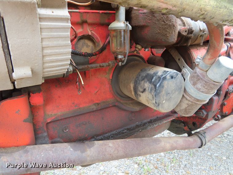 image for item DH0285 Ford 801 tractor