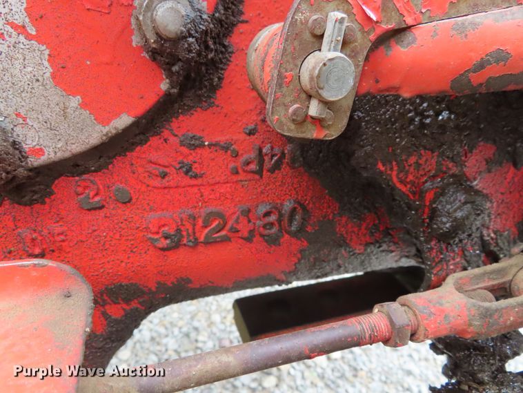 image for item DH0285 Ford 801 tractor