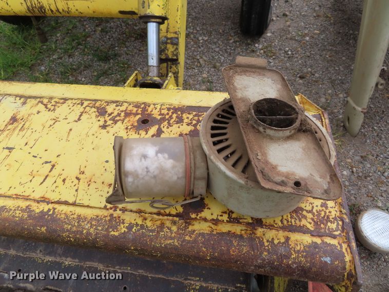 image for item DH0285 Ford 801 tractor