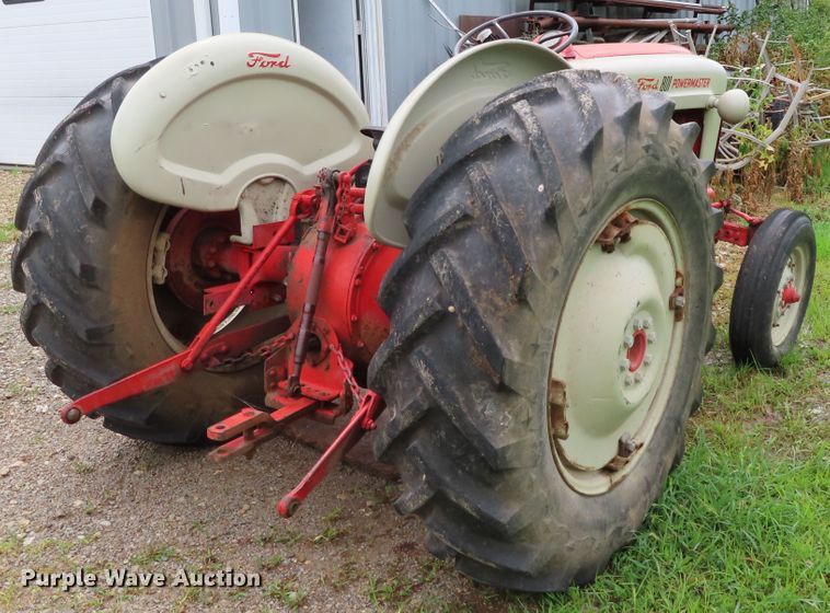 image for item DH0286 Ford 801 Powermaster tractor