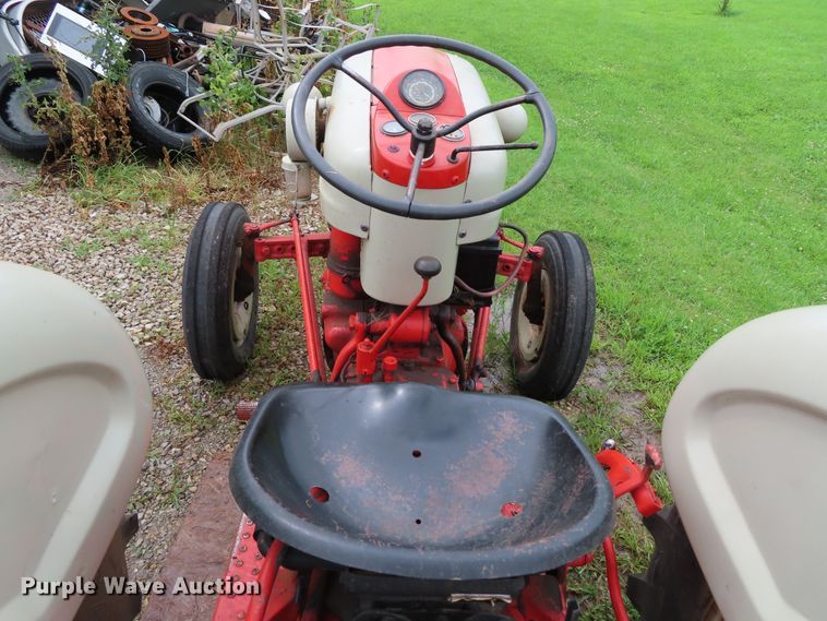 image for item DH0286 Ford 801 Powermaster tractor