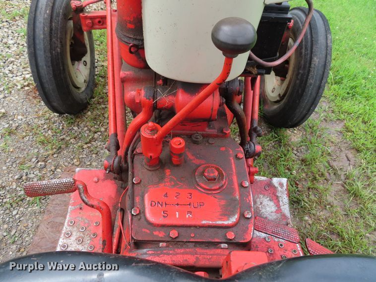 image for item DH0286 Ford 801 Powermaster tractor