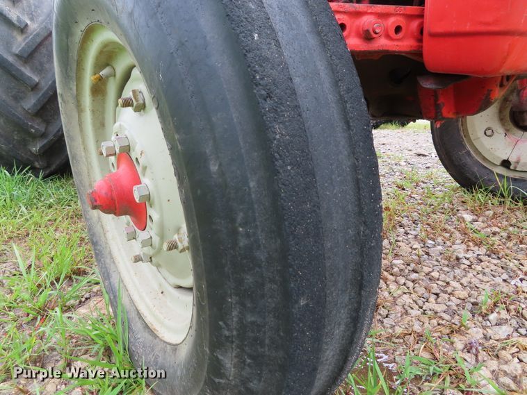 image for item DH0286 Ford 801 Powermaster tractor