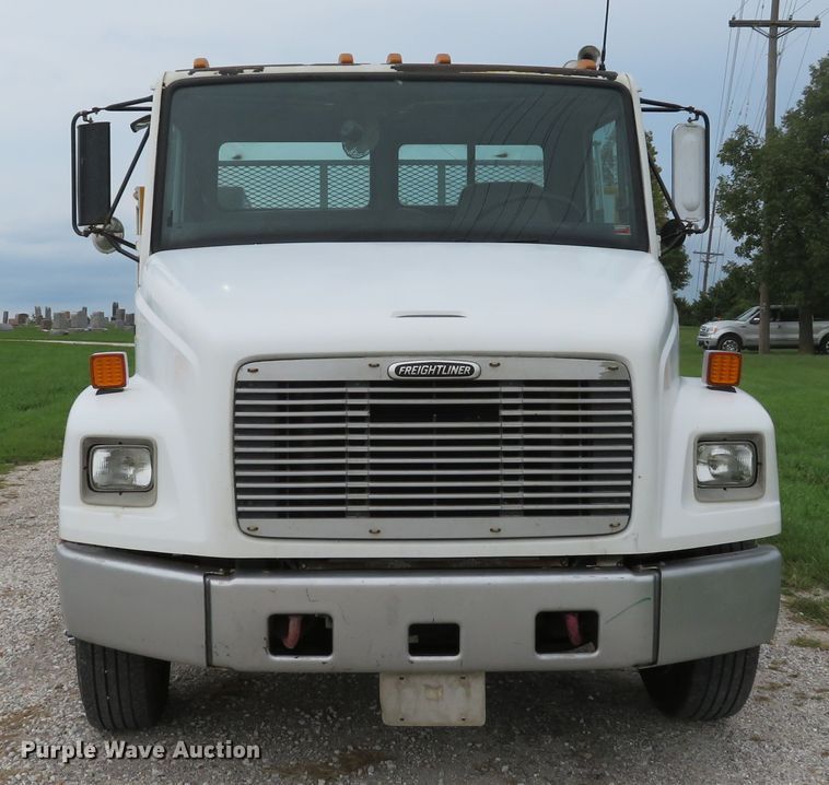 image for item DH1542 2002 Freightliner Business Class M2 service truck
