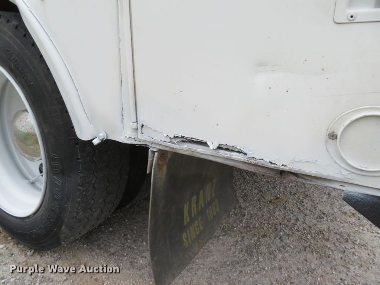 image for item DH1542 2002 Freightliner Business Class M2 service truck