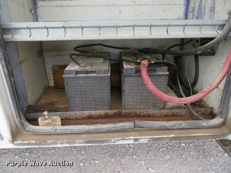 image for item DH1542 2002 Freightliner Business Class M2 service truck