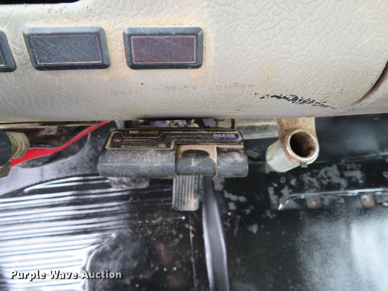 image for item DH1542 2002 Freightliner Business Class M2 service truck