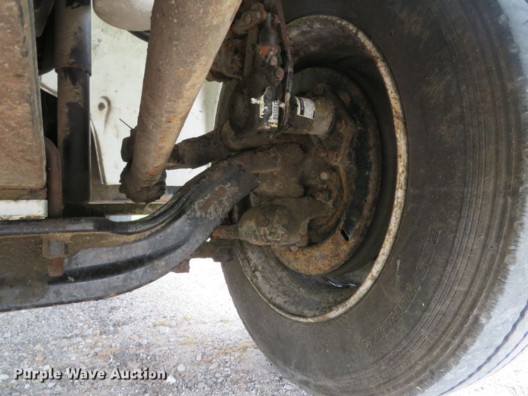 image for item DH1542 2002 Freightliner Business Class M2 service truck