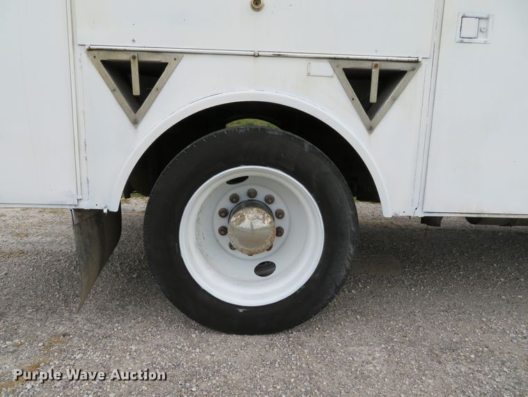 image for item DH1542 2002 Freightliner Business Class M2 service truck