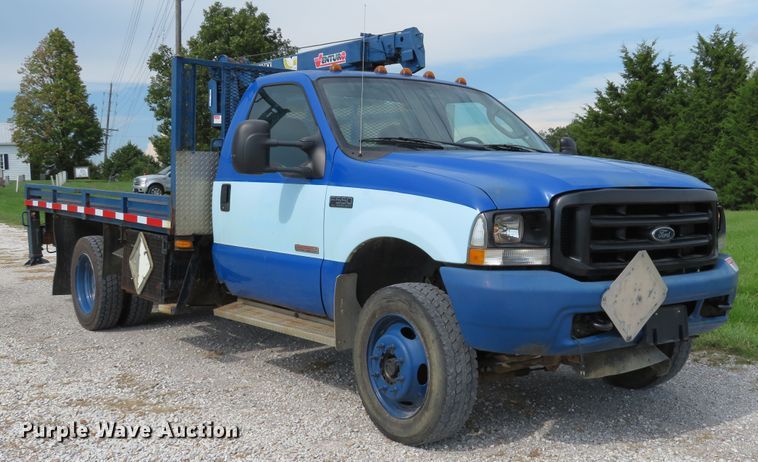 image for item DH1544 2004 Ford F550 Super Duty XL flatbed truck with crane