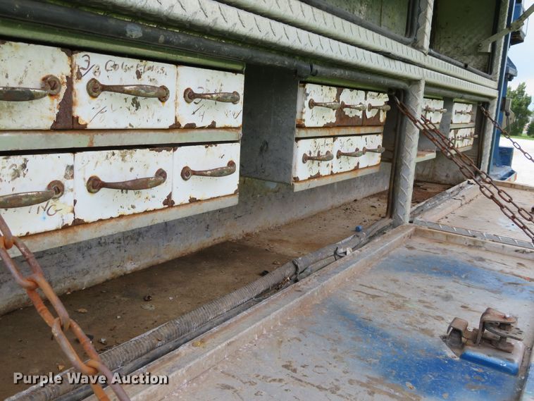 image for item DH1544 2004 Ford F550 Super Duty XL flatbed truck with crane