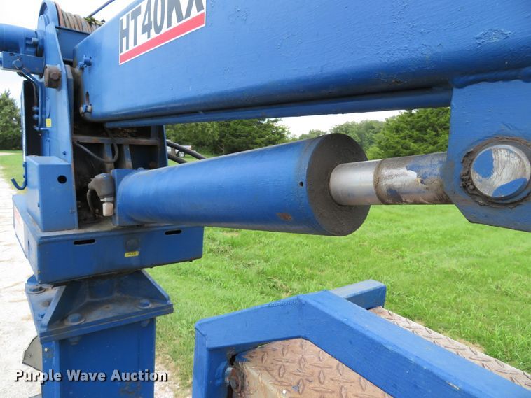 image for item DH1544 2004 Ford F550 Super Duty XL flatbed truck with crane