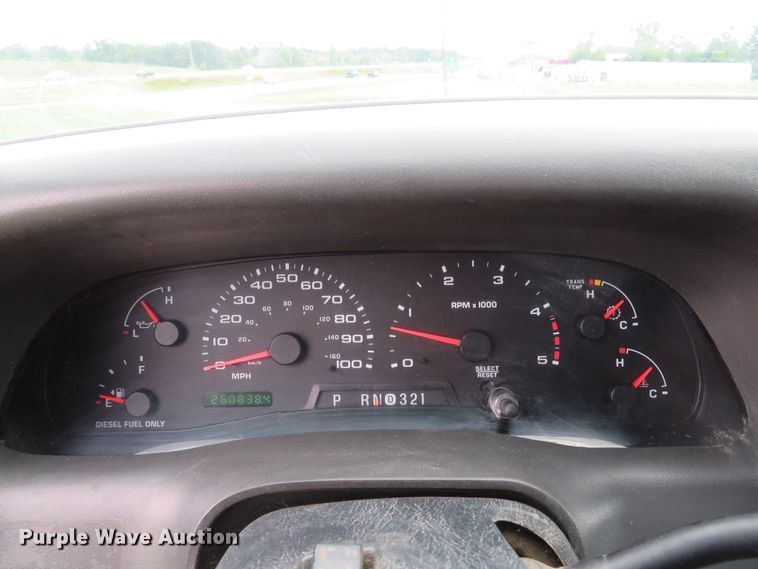 image for item DH1544 2004 Ford F550 Super Duty XL flatbed truck with crane