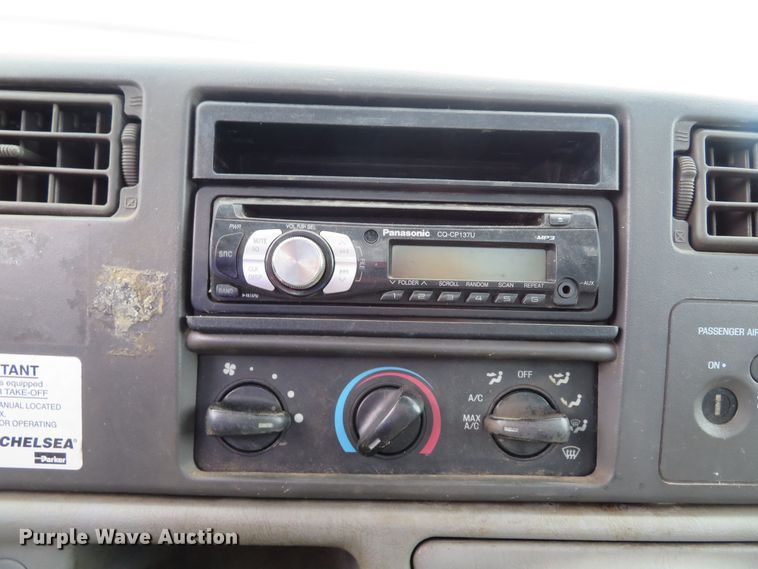 image for item DH1544 2004 Ford F550 Super Duty XL flatbed truck with crane