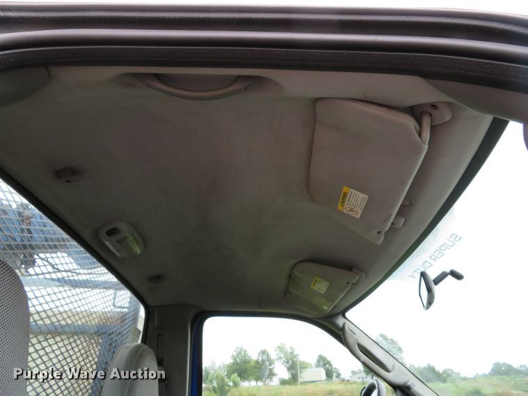 image for item DH1544 2004 Ford F550 Super Duty XL flatbed truck with crane