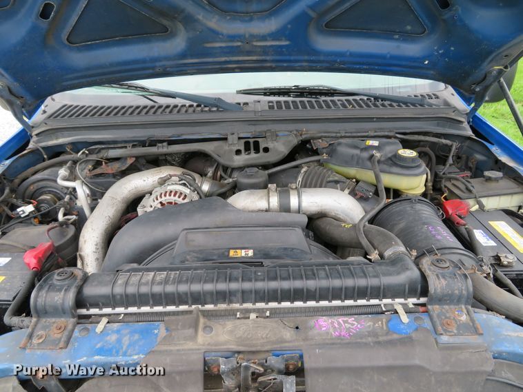 image for item DH1544 2004 Ford F550 Super Duty XL flatbed truck with crane