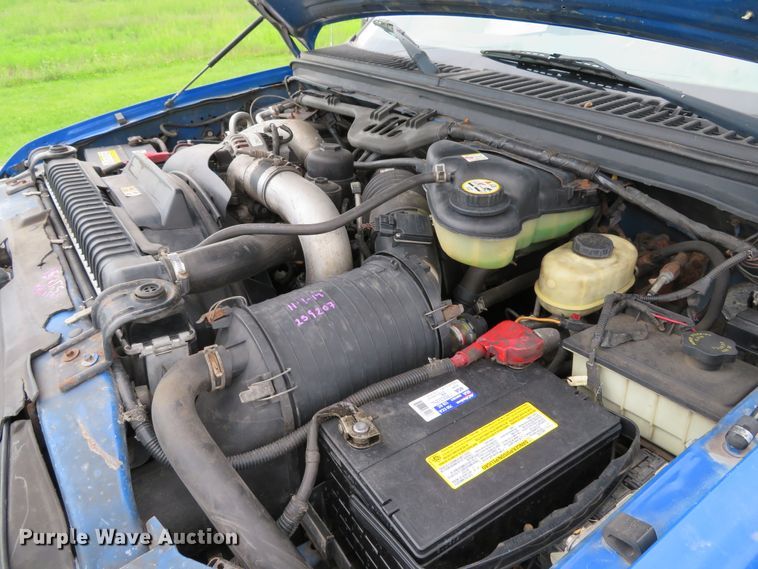 image for item DH1544 2004 Ford F550 Super Duty XL flatbed truck with crane