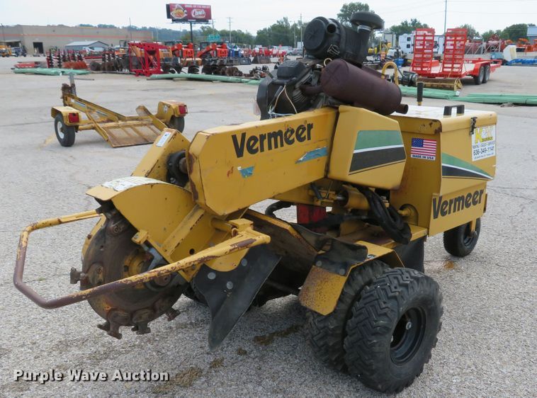 image for item DH1549 2008 Vermeer SC252 stump grinder