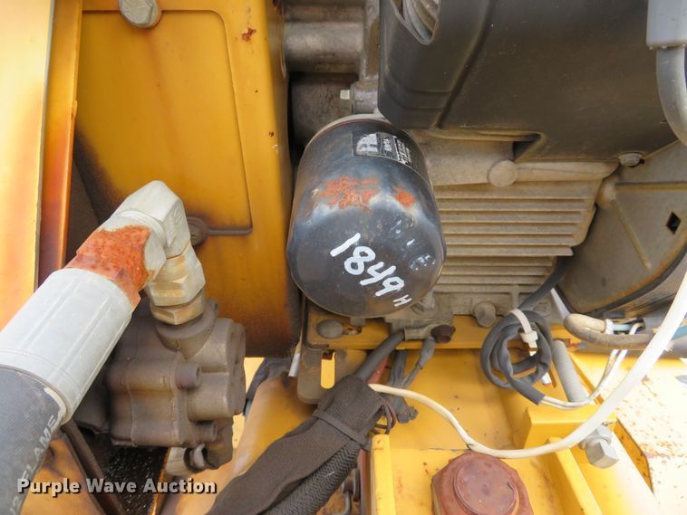 image for item DH1549 2008 Vermeer SC252 stump grinder