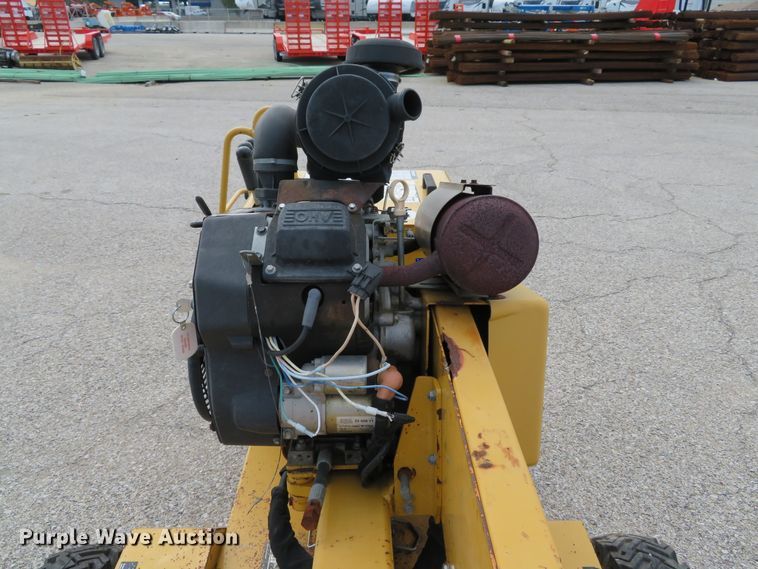 image for item DH1549 2008 Vermeer SC252 stump grinder