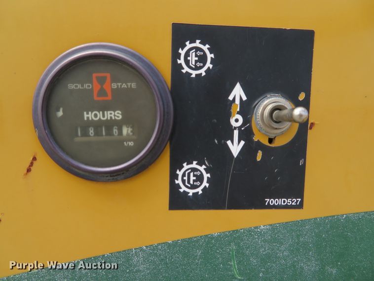 image for item DH1549 2008 Vermeer SC252 stump grinder