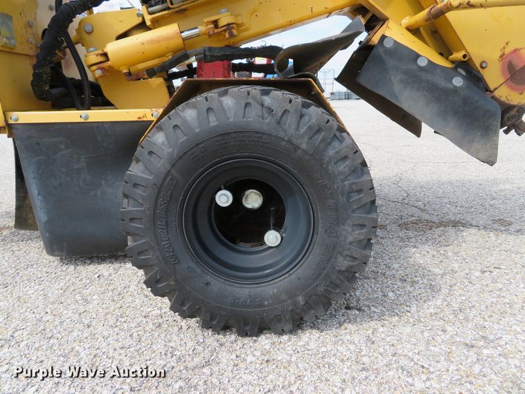 image for item DH1549 2008 Vermeer SC252 stump grinder