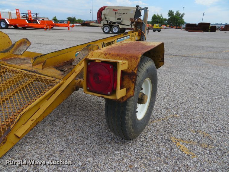 image for item DH1549 2008 Vermeer SC252 stump grinder